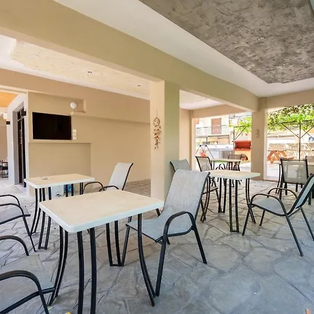 Milonas House Paralia Dionysiou