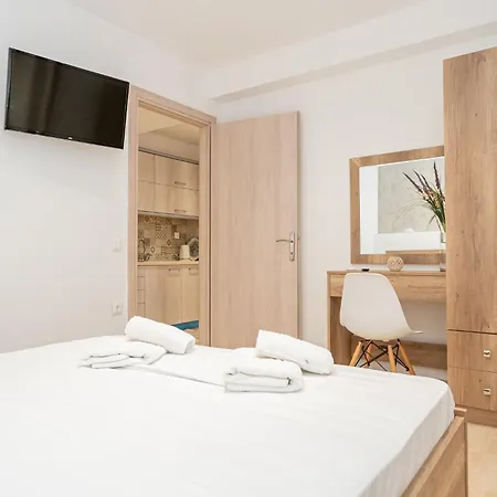 Milonas House * Paralia Dionysiou