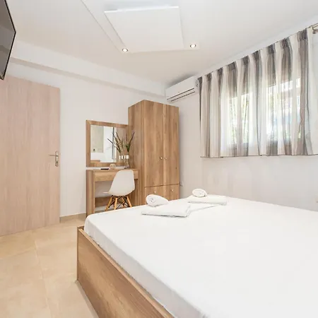 Milonas House Apartment *
