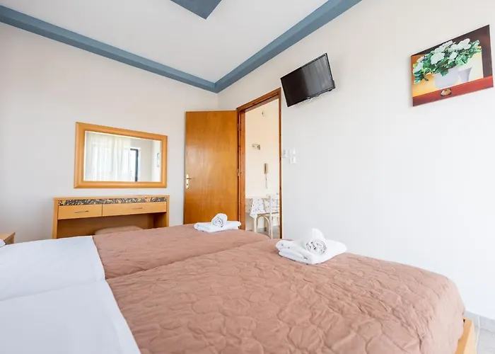 Milonas House Appartement *