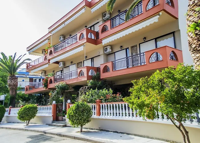 Milonas House Paralia Dionisiou