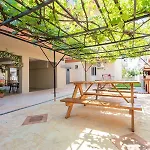 Milonas House Apartament *