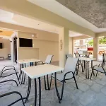Milonas House * Paralia Dionysiou