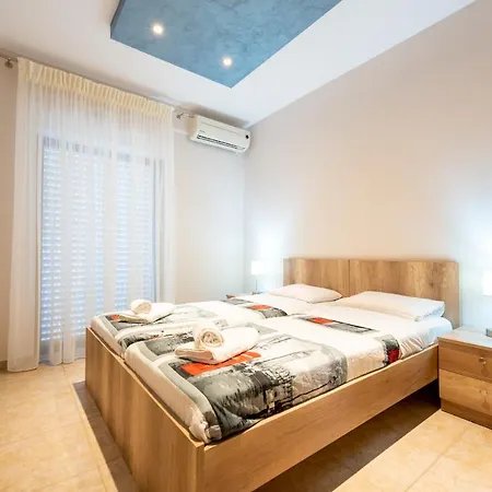 Milonas House * 팔랄리아 디오니시우