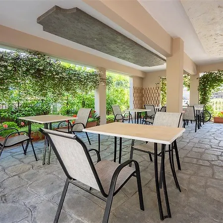 Milonas House 팔랄리아 디오니시우