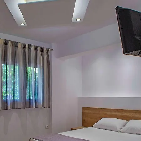 Milonas House *