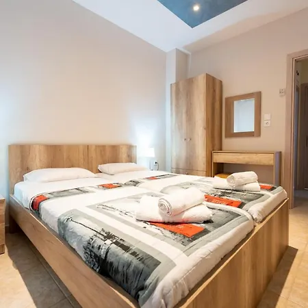 Milonas House * 帕拉利亚狄奥尼索