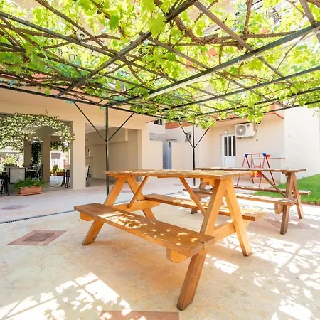 公寓 Milonas House